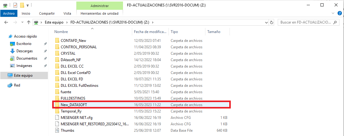Listado de carpetas dentro de FD-ACTUALIZACIONES con New_DATASOFT resaltada
